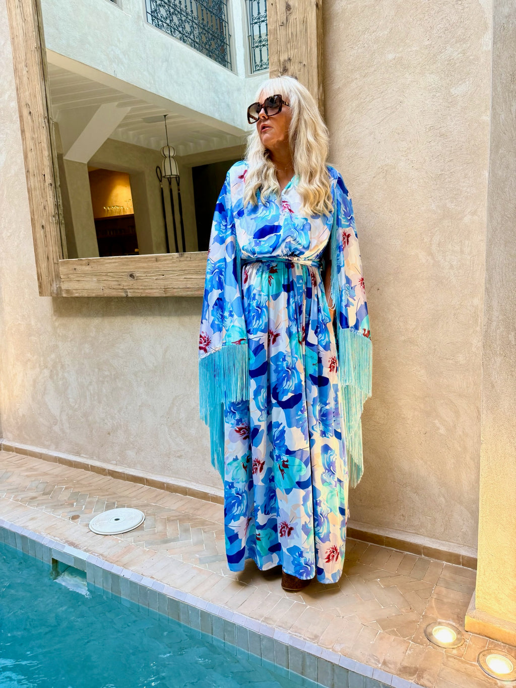 Chloe - Blue Hawaiian