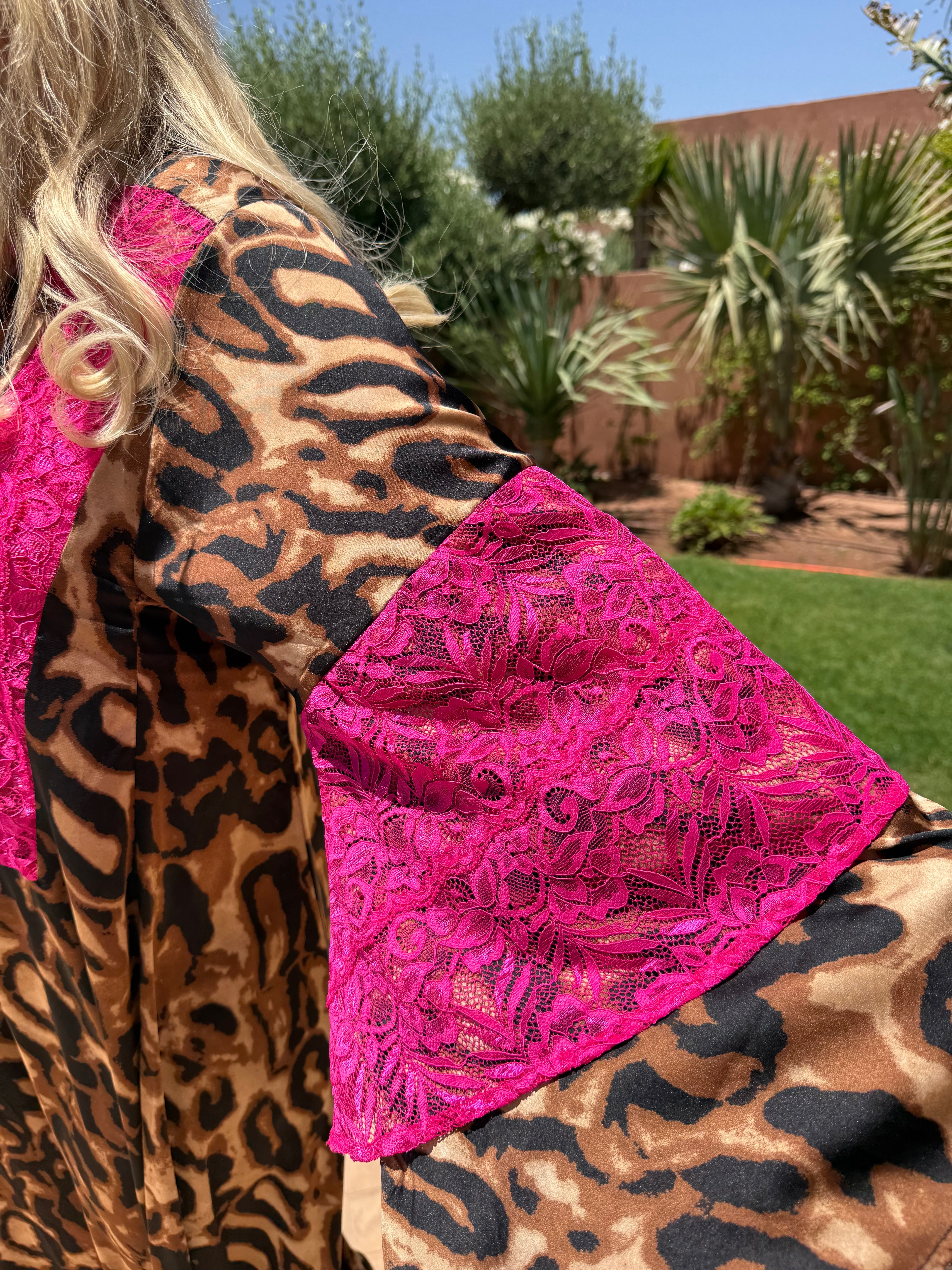 Dora Kaftan Leopard Print with fuchsia lace