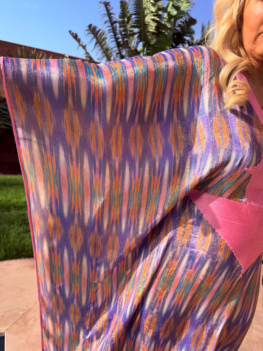 Kaftan - Ikat-inspired Vertical Flame/Feather Print