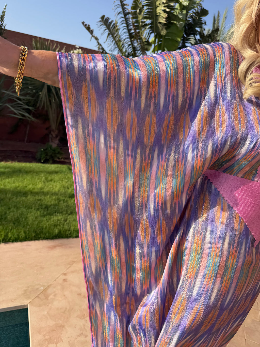 Kaftan - Ikat-inspired Vertical Flame/Feather Print