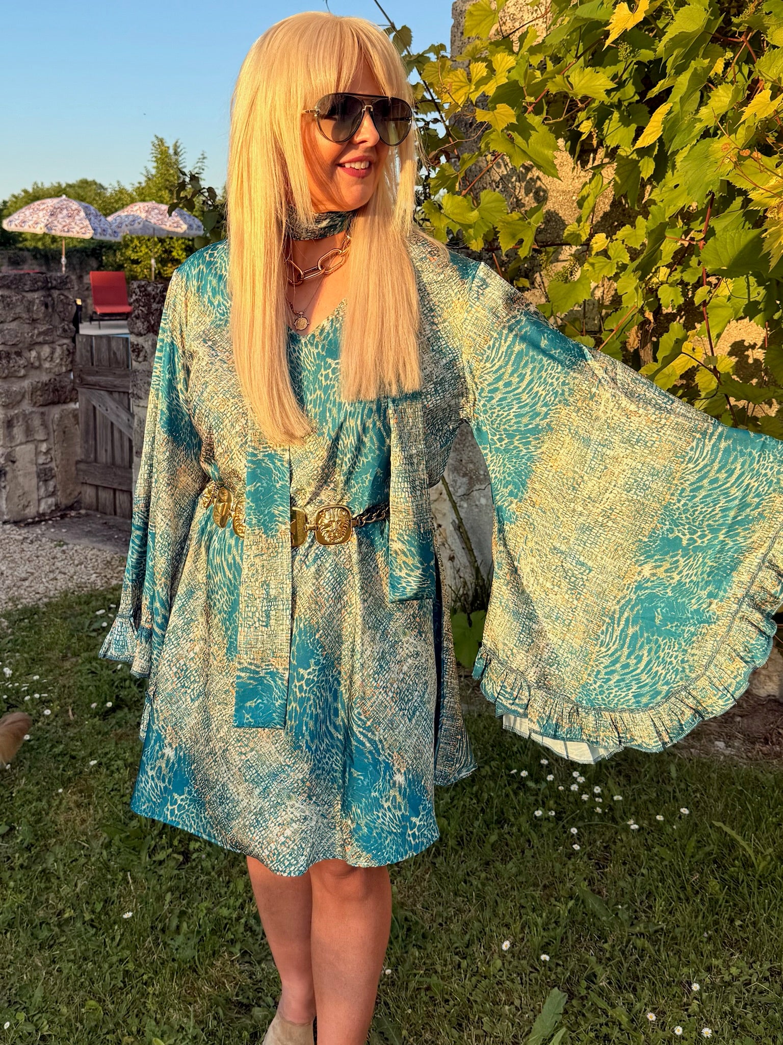 Short Stevie - turquoise Animal Silk