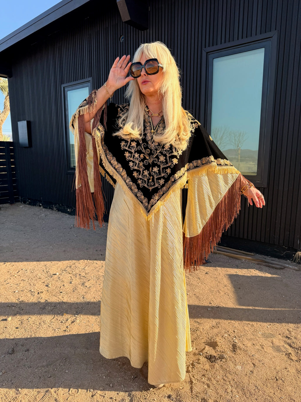 Stevie - Gold fringed