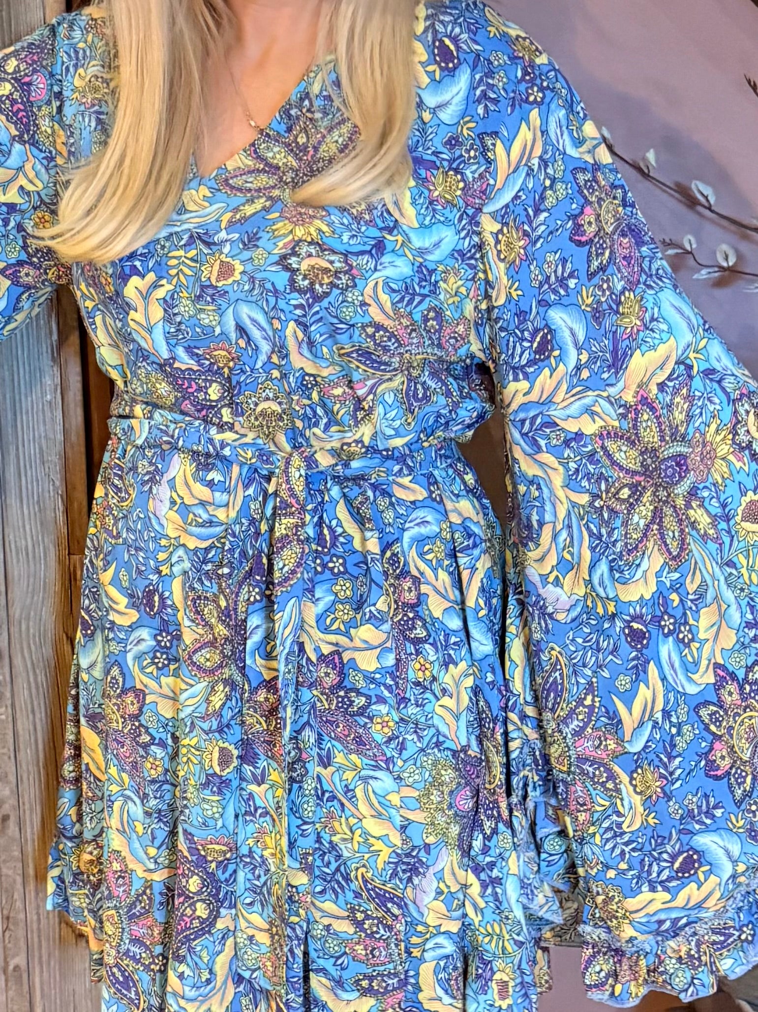 Short Stevie — Bluebell Paisley