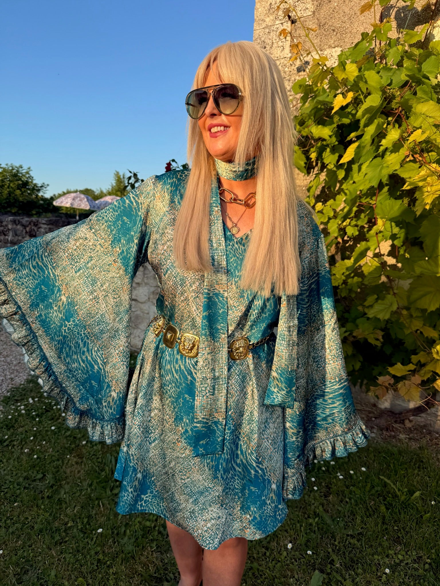 Short Stevie - turquoise Animal Silk