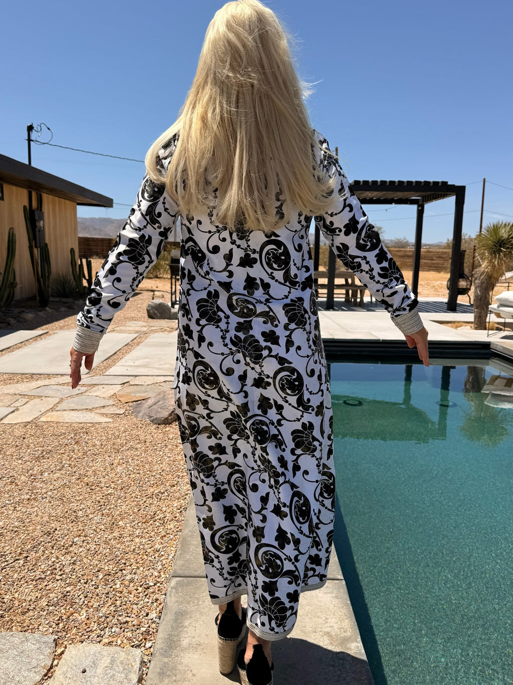 Vintage 1960s Black & White Kaftan With Gold Freckle