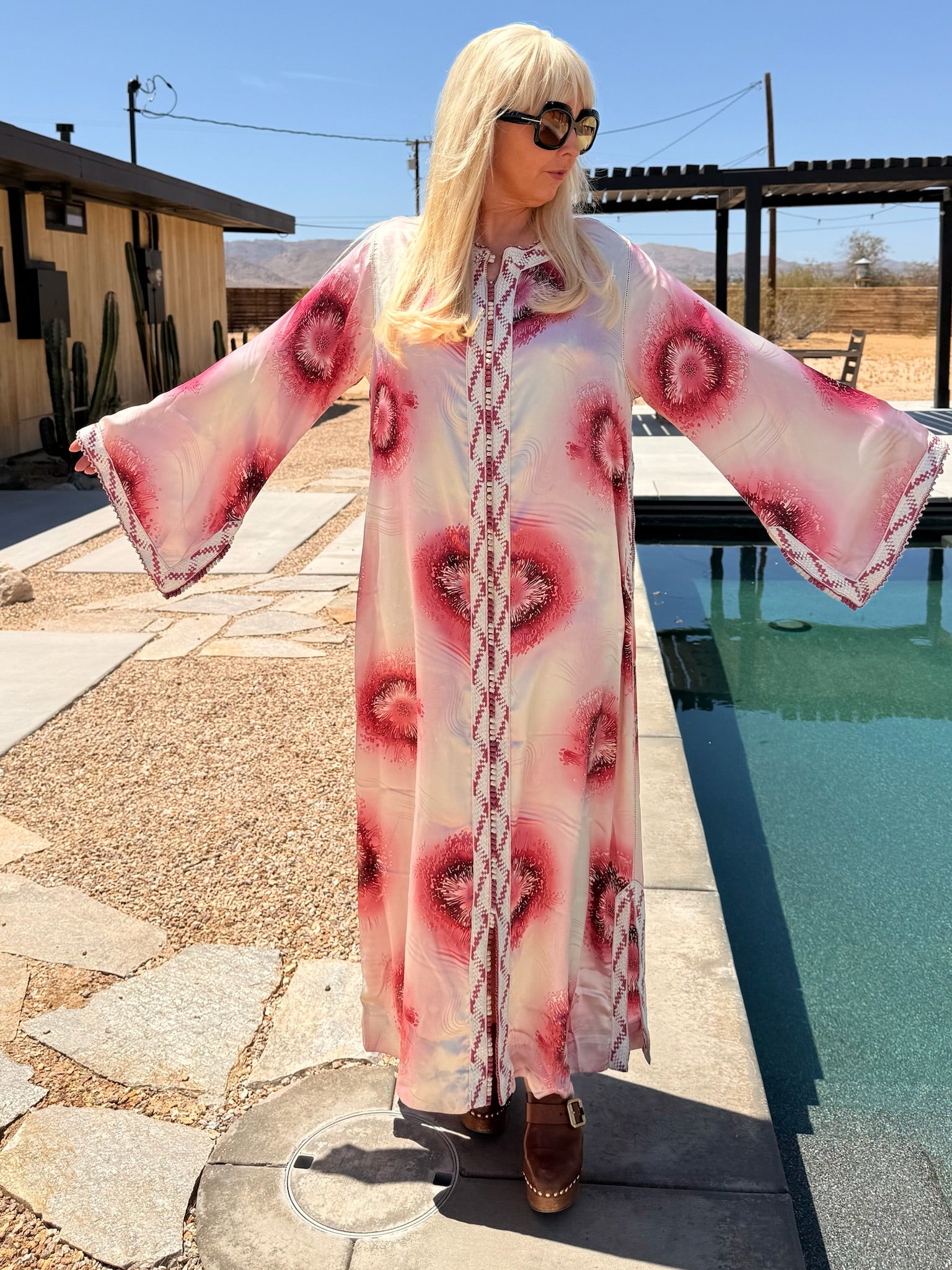Vintage 1970s Pink Burst Kaftan