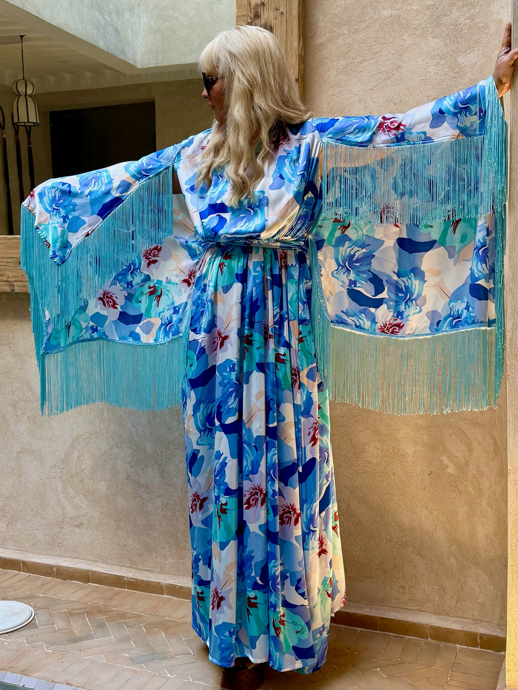 Chloe - Blue Hawaiian