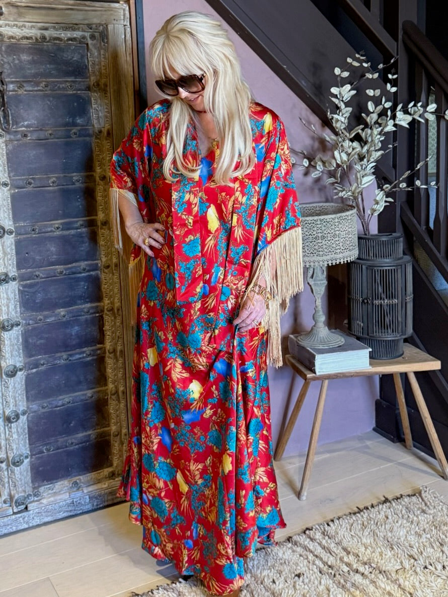 Stevie – Sapphire & Scarlet Fringe