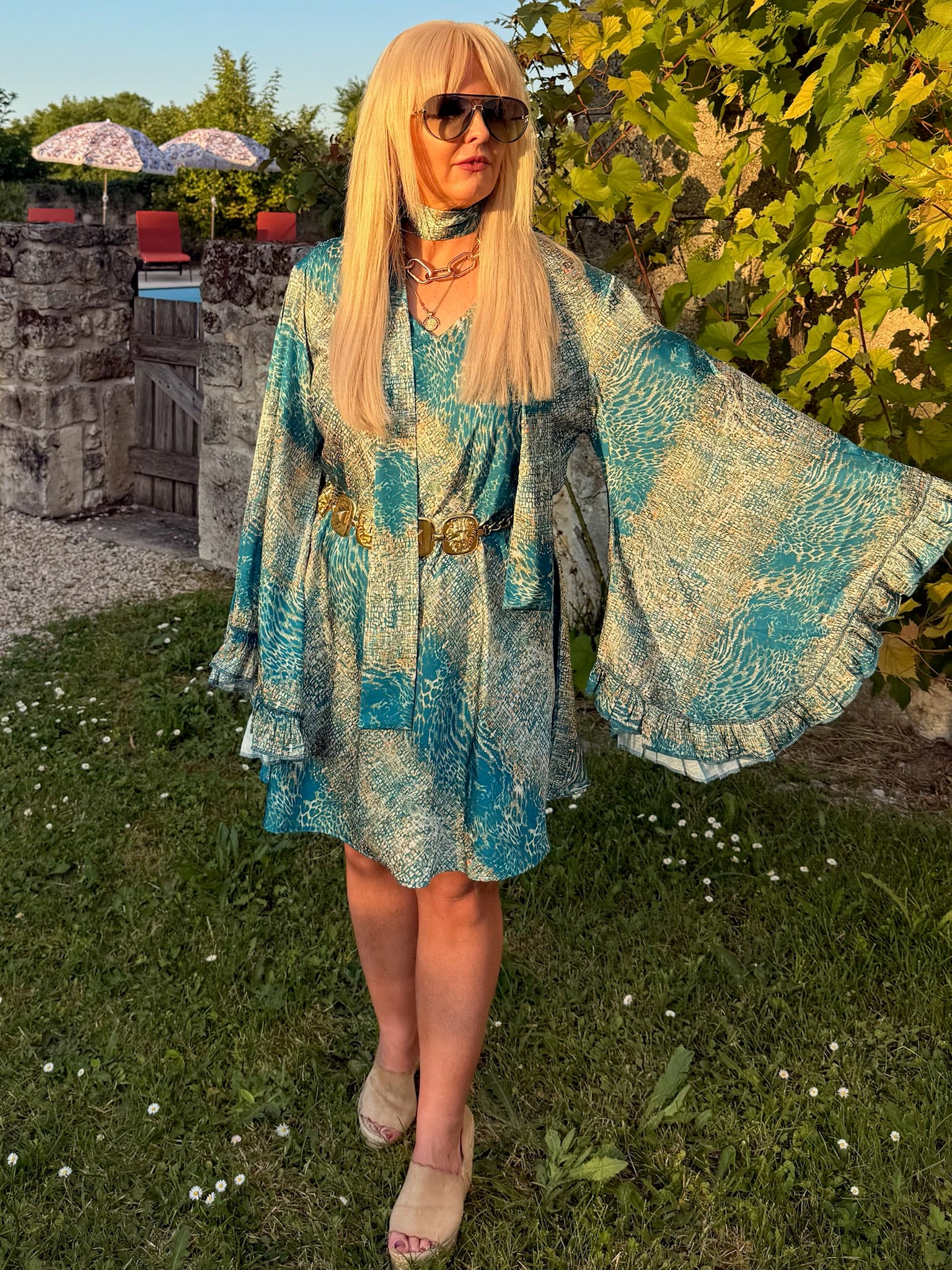 Short Stevie - turquoise Animal Silk
