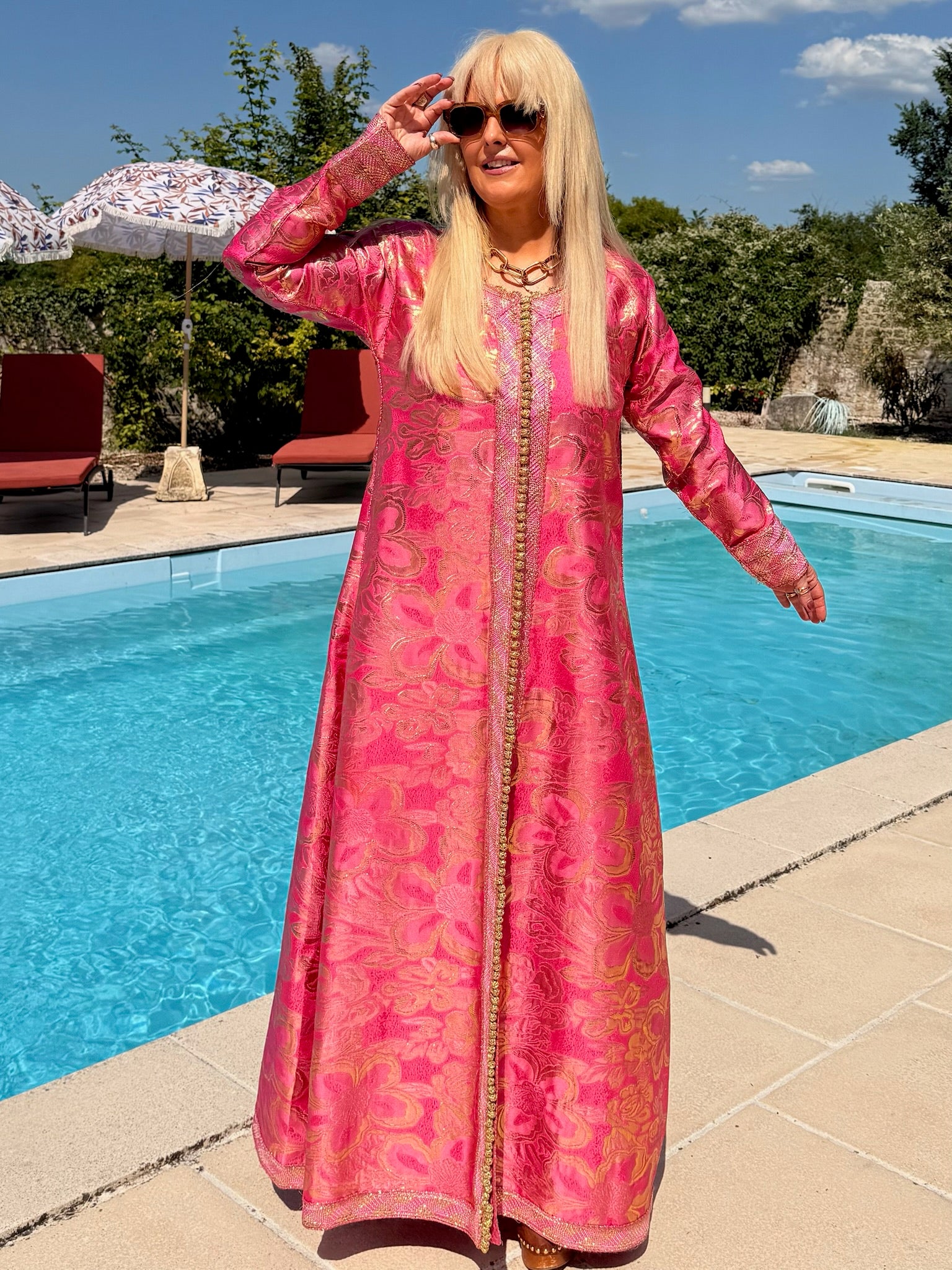 Vintage 1970s Pink Gold Metallic Embroidered Kaftan