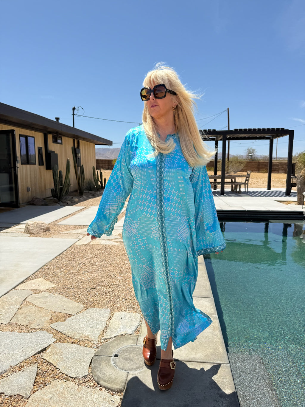 Vintage 1970s Turquoise Silver Kaftan