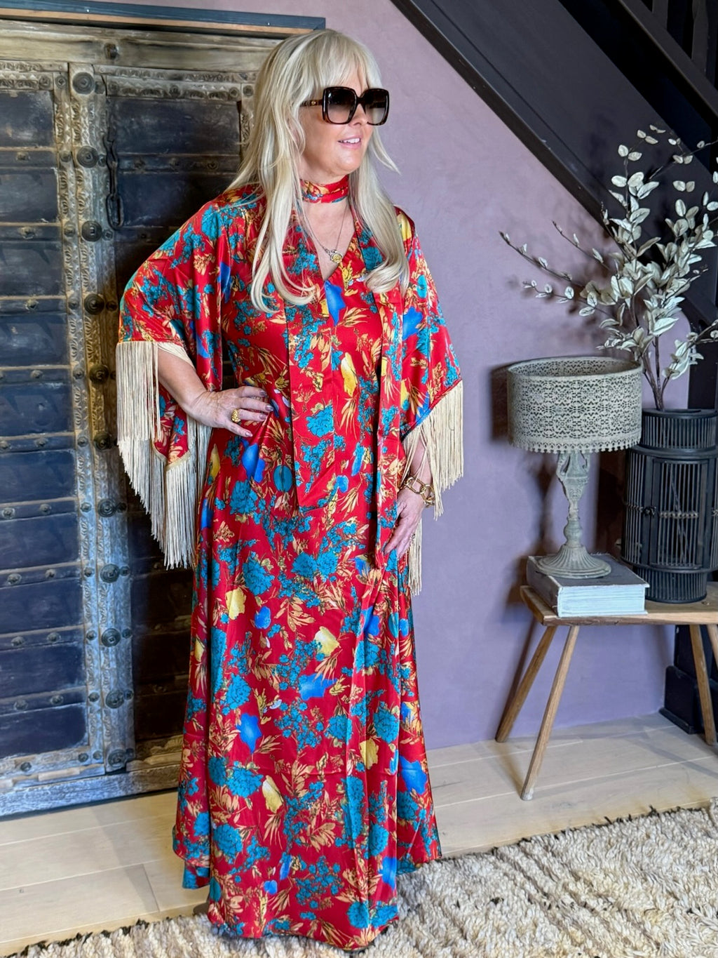 Stevie – Sapphire & Scarlet Fringe