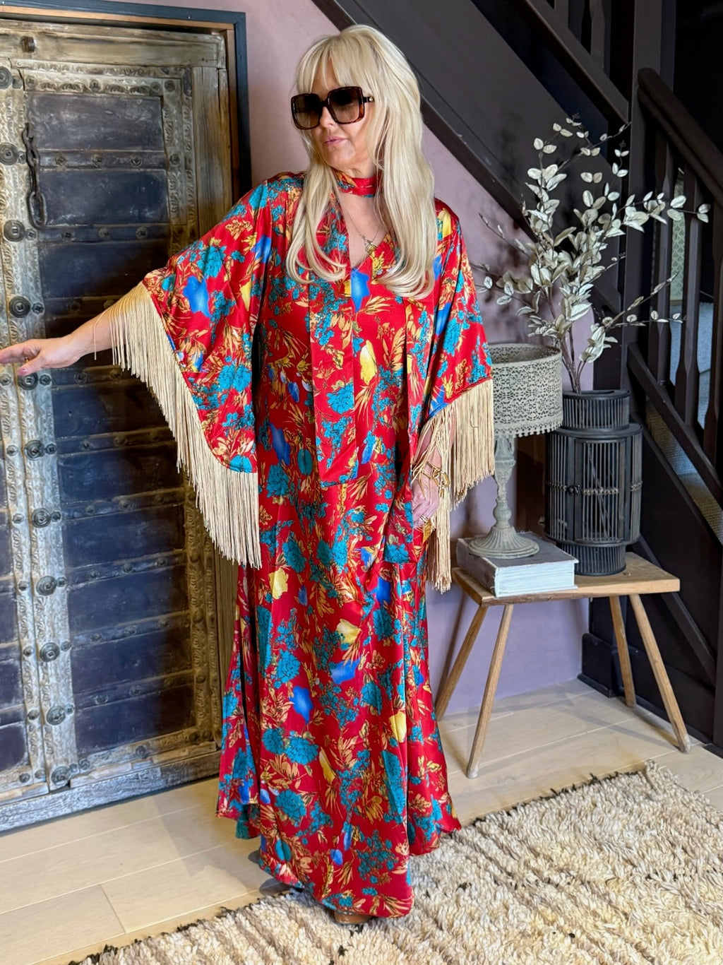 Stevie – Sapphire & Scarlet Fringe