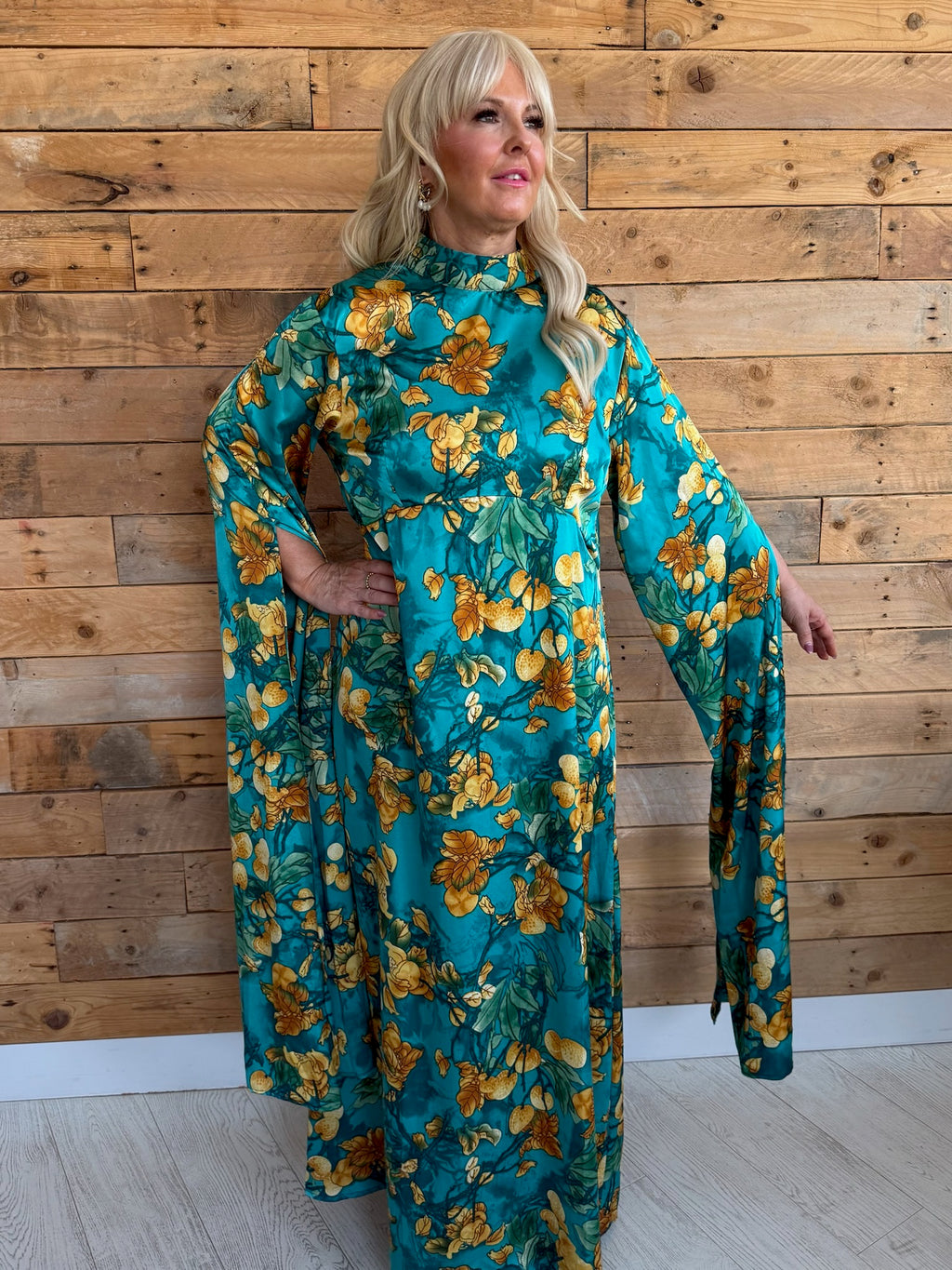 Kime – Turquoise & Gold Bloom