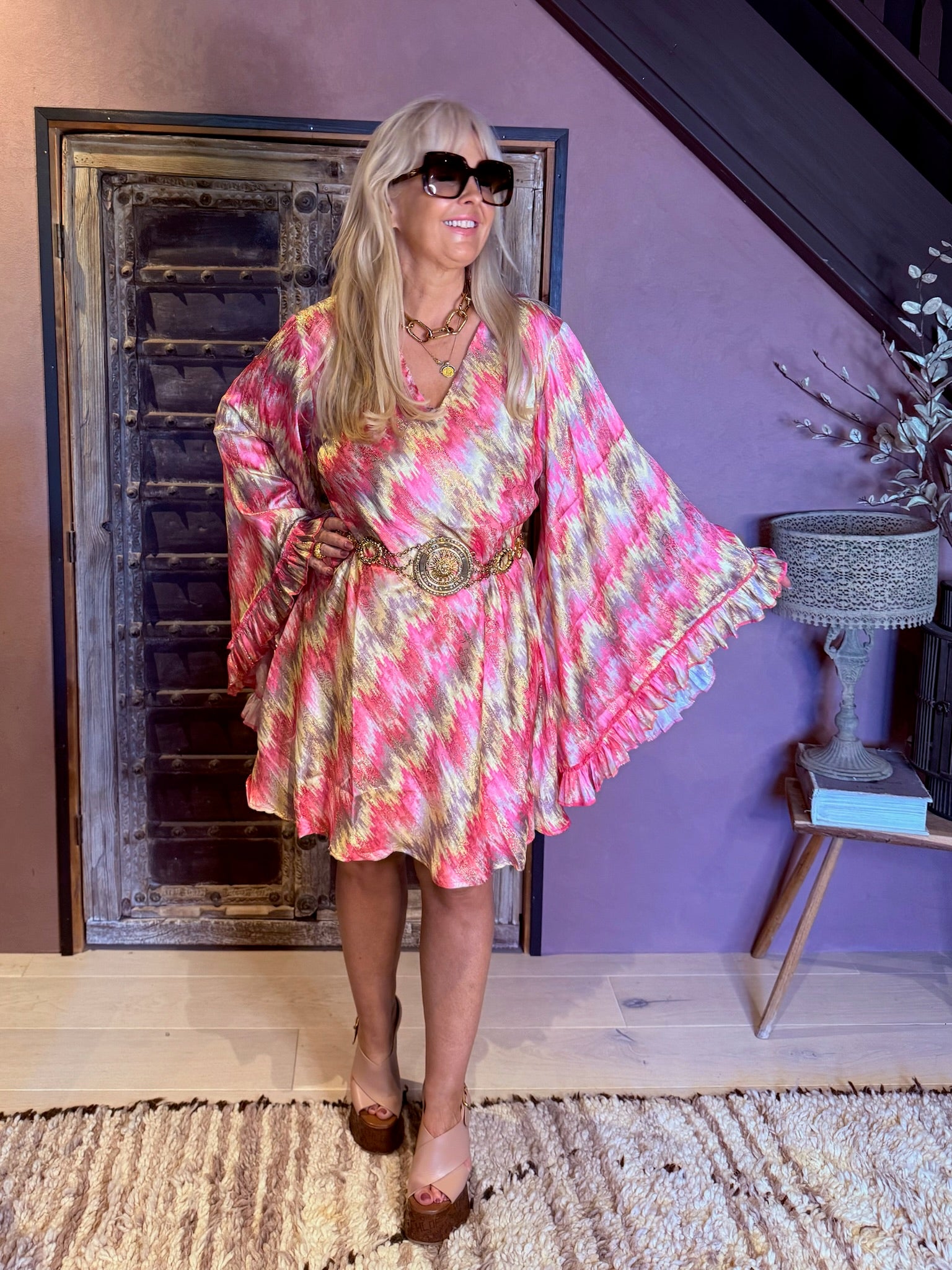 Short Stevie - Brushstroke Pink with Gold