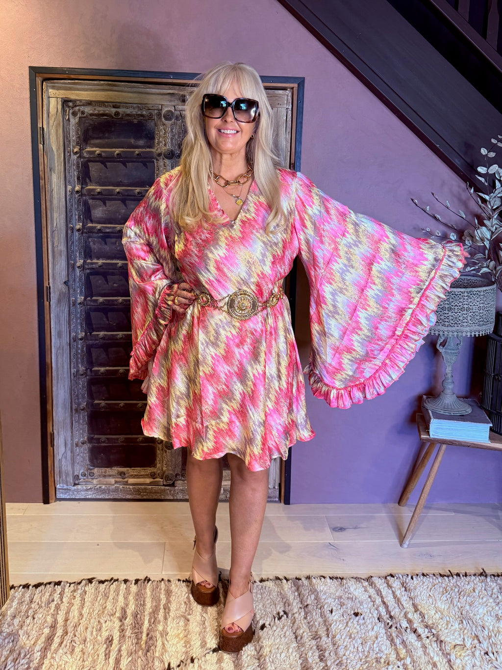 Short Stevie - Brushstroke Pink with Gold