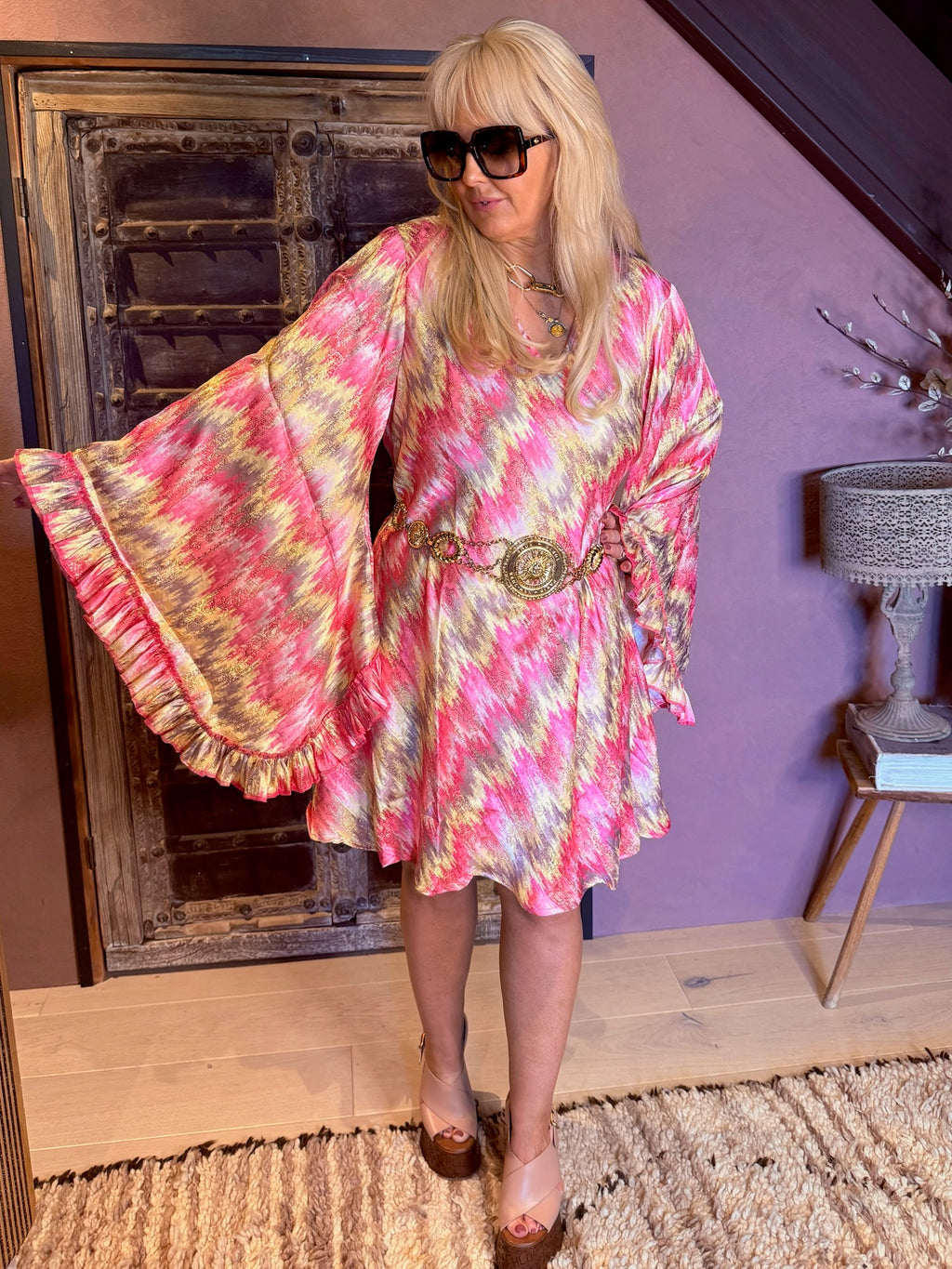 Short Stevie - Brushstroke Pink with Gold